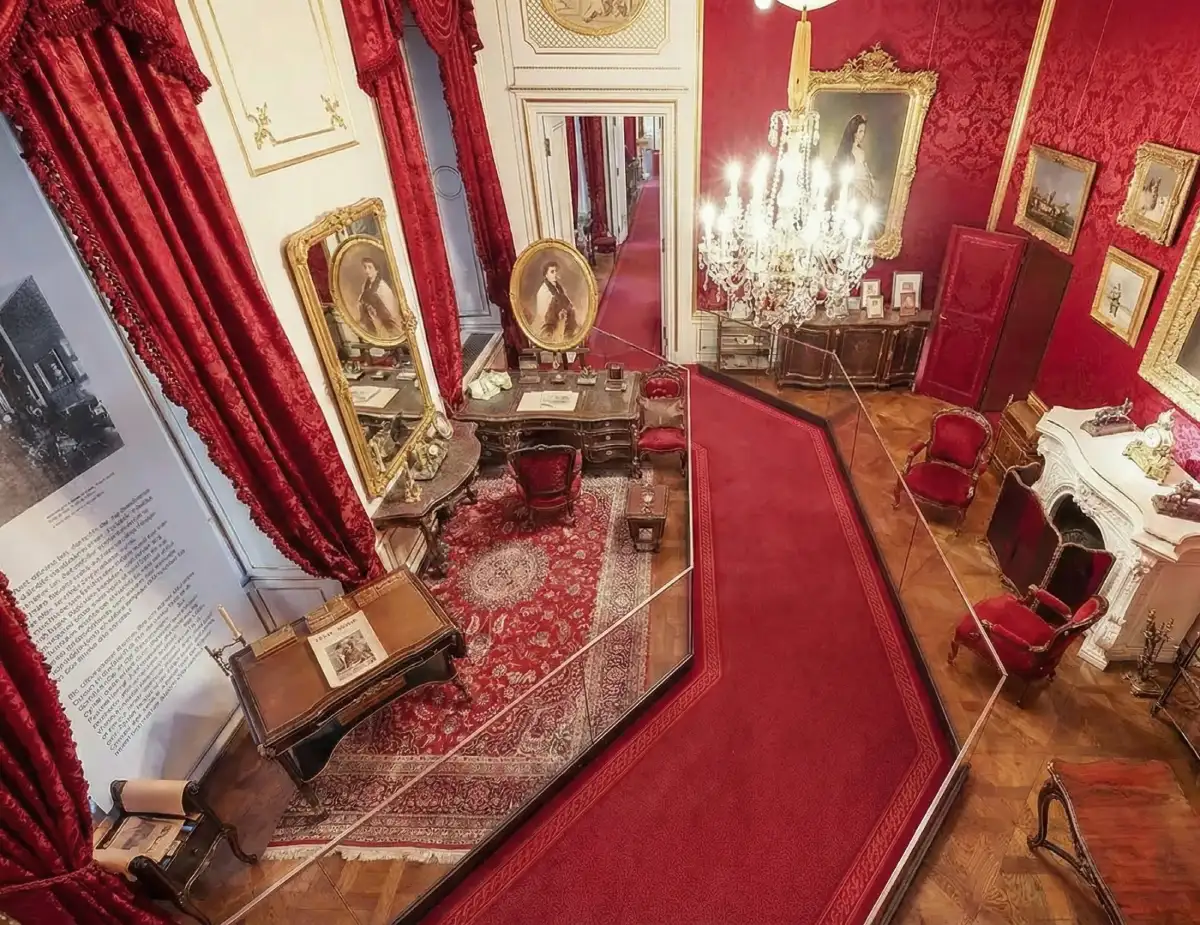 A Sisi museum exhibit